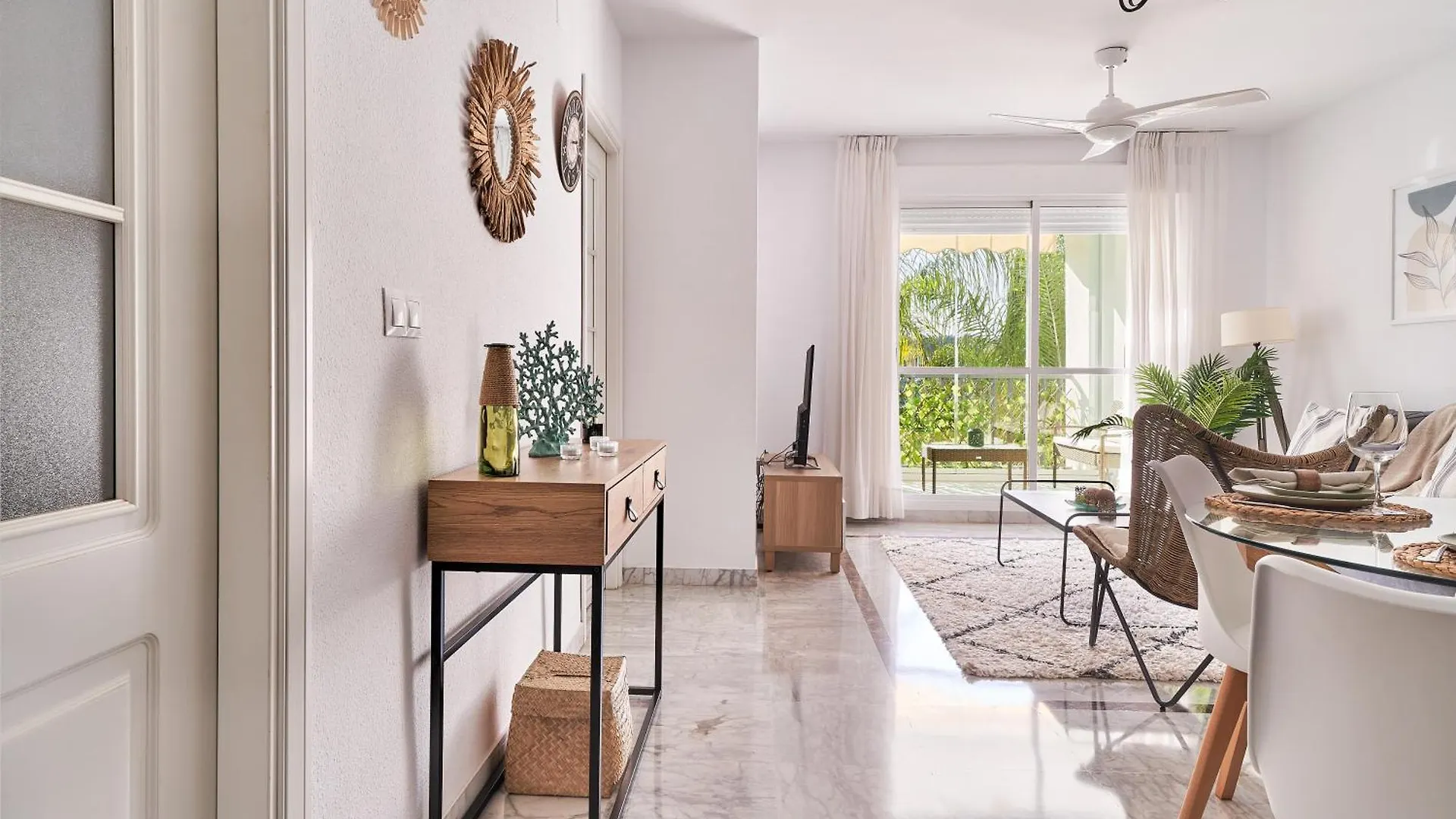 아파트 Marbella Banus Suites - Banus Rio Verde Beachside 스페인