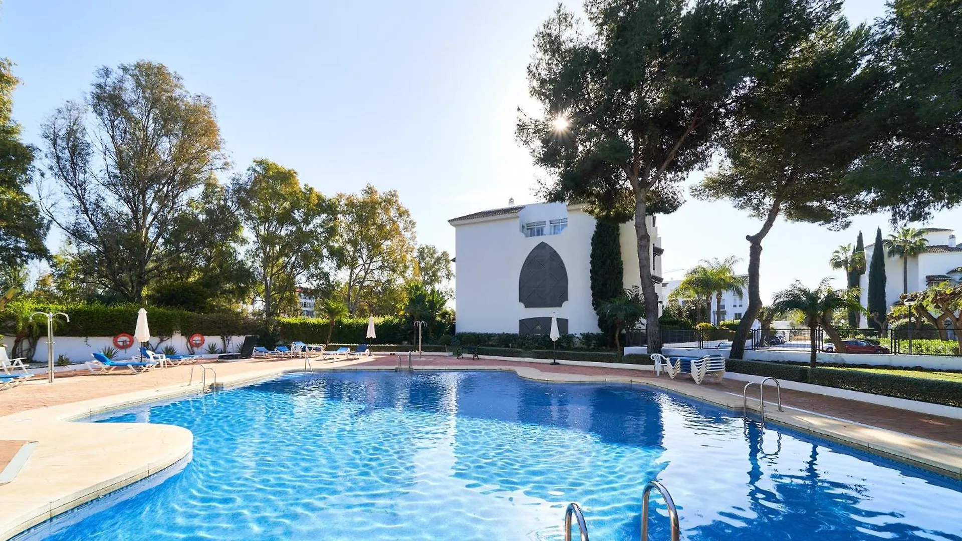 Marbella Banus Suites - Banus Rio Verde Beachside 0*,  스페인